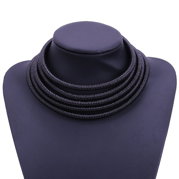 Black choker - Picture 5 of 7